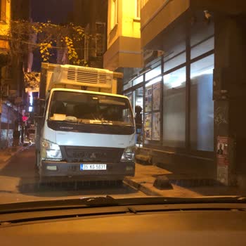 A101 Beyoğlu'ndaki Marketin Mal İndirme Saatleri Ve Trafik Sorunu