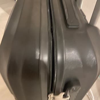 Kalitesiz Fermuarlı Kiğılı Valiz Ve Talebimi Yanıtsız Bırakan UPS