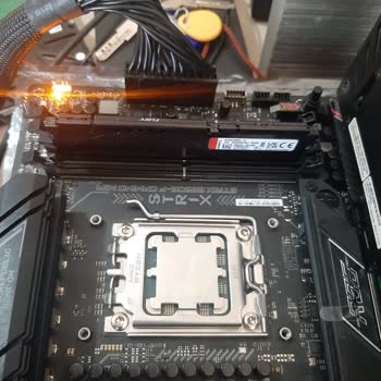 Asus Bilgisayar Rog Strix B650e-f Gaming Socket Sorunu