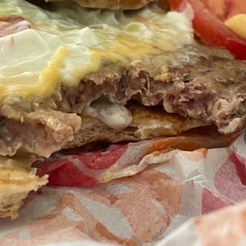 Burger King Pişmemiş Hamburger Köftesi