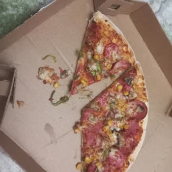 Domino's Pizza Pizzam Eksik Ve Kusurlu Geldi