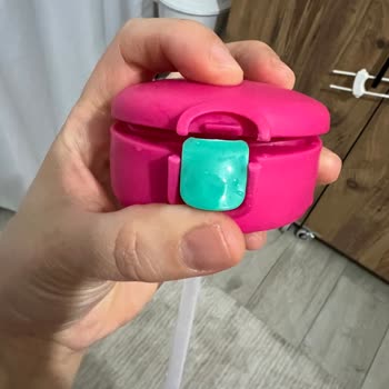 Skip Hop Suluk Kapağı Kırıldı