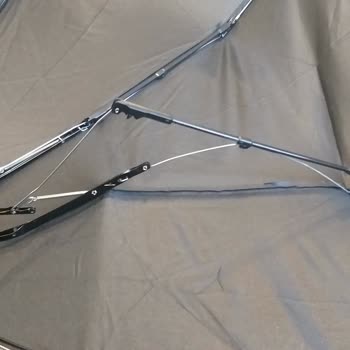 Teksinn Alışveriş Ve Mağazacılık Şemsiyenin 5dk Da Kırık Olması