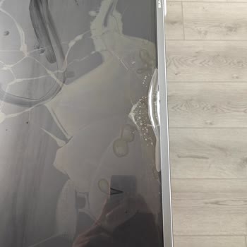 Horoz Lojistik Kırık Televizyonum İle Baş Başa Kaldım
