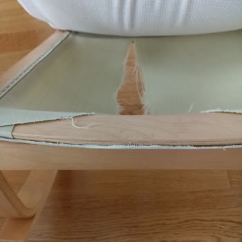 IKEA Sallanan Sandalye Oturma Alt Kumaşının Yırtılması