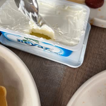 Pınar Et ve Süt Marketten Alınan Beyaz Peynirin Altı Boş Çıktı