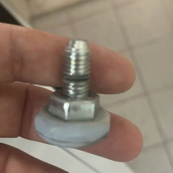 Bosch Çamaşır Makinesi Deterjan Çekmecesi Yüzünden Paslanma