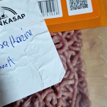 Migros Gibi Bir Firma Çalışanları Veya Ürünlerini Daha Düzgün Seçmeli!