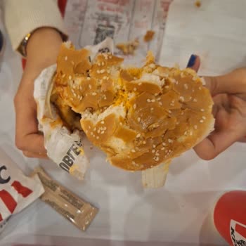 KFC Cevahir AVM'de Tatsız Deneyim!