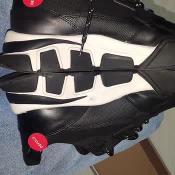 Ayakkabı Dünyası Defolu Ürünü İade Almıyor.