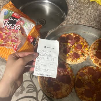 A101 Markette Satılan Küçük Boy Pizza İçerisinden Yabancı Madde Çıktı