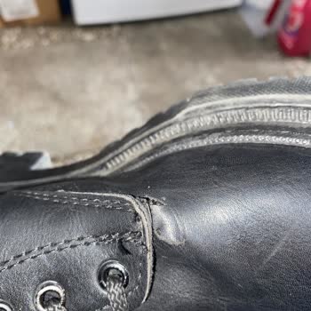 Hotiç Ayakkabı Yeni Aldığım Botum Yırtıldı