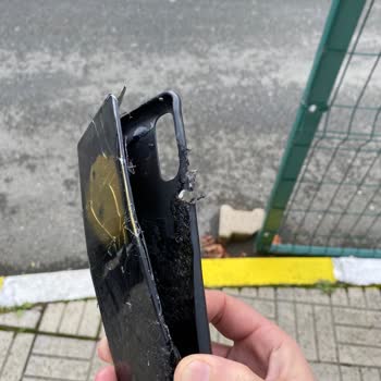 Oppo Telefonum Aniden Şişti Ve Duman Çıkarmaya Başladı