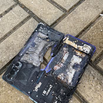 Oppo Telefonum Aniden Şişti Ve Duman Çıkarmaya Başladı