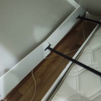 Genç Bebe Mağdur Ediyor