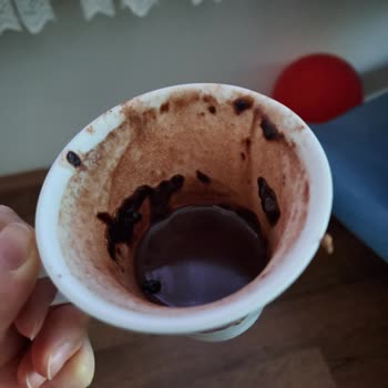 Nestle Sıcak Çikolata İçinden Bir Böcek Cıktı