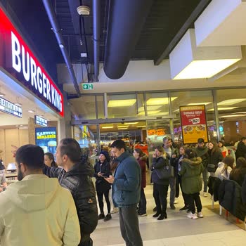 Çanakkale 17 Burda AVM Burger King Personel Sorumsuzluğu