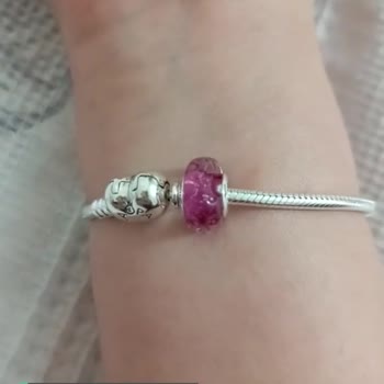 Pandora Charm Kırıldı
