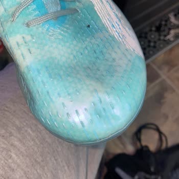 Kramponx.com Kramponx'den Alınan Krampon 2 Maç Sonra Adeta Spray Boya Gibi Aktı