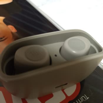 JBL Kulaklıklarımın Kendisi Şarj Olmuyor