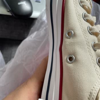 Converse Ayakkabı Değişiminde Yaşanan Sorunlar Ve Fiyat Farkı Problemi