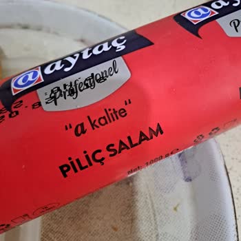 Aytaç Salamın İçinde Sert Ve Tüy Gibi Şeylerin Bulunması