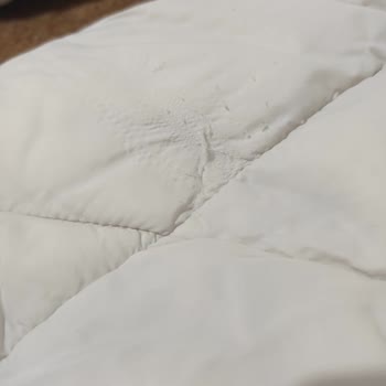 Mavi Jeans'den Tüy Çıkaran Mont Pişmanlığı