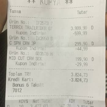 Adidas Ürününün Arkasında Durmuyor