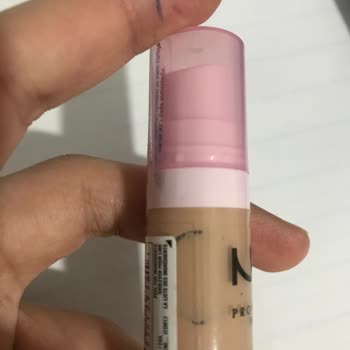 Hiç Açılmamış Nyx Bare With Me Kapatıcı Bozuk Mu Yollandı