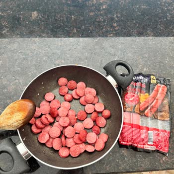 Aytaç Gıda Marketten Alınan Sosis Ürününde Beklenmedik Durum