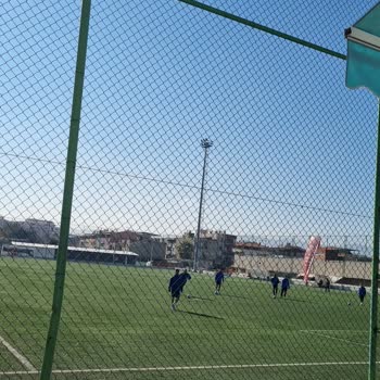 Buca Belediyesi Buca Yenigün Sahası'nda Bayan Tuvaleti Yok