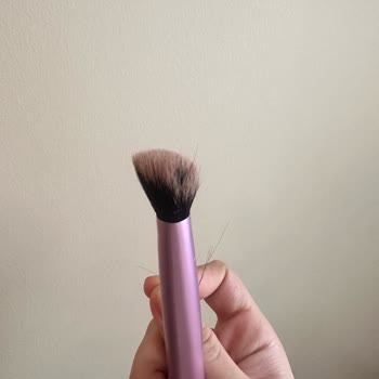 Real Techniques Fırça Setindeki 421 Numaralı Fırçanın Kılları Döküldü