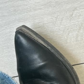 Bershka Botta Az Kullanımda Deformasyon