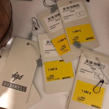 İgs Mağazacılık Kalitesiz Ve Sağlıksız Kazaklar Satıyor