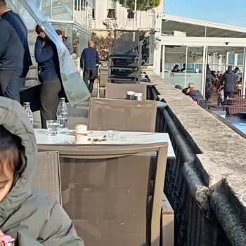 Kule Cafe Ülkemde Ayrımcılığa Uğradım: Cafe Servis Hüsranı