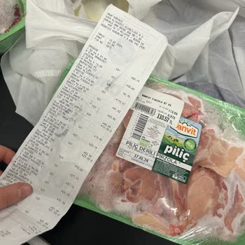 Görükle Onur Market Tarihi Geçmiş Ürünler Satıyor