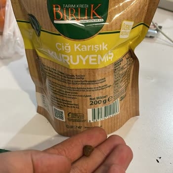 Tarım Kredi Kooperatif Market Kuruyemiş Paketinden Taş Çıktı