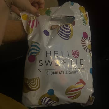 Hello Sweetie Acity Alışveriş Merkezi Satın Alınan Çikolataların Tazeliği Sorunu