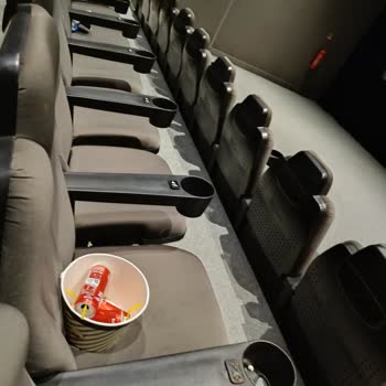 Paribu Cineverse Pislik İçindeki Salonlar