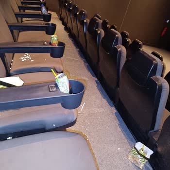 Paribu Cineverse Pislik İçindeki Salonlar