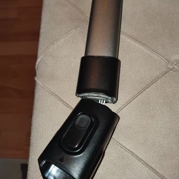 PHILIPS Ev Aletleri Philips Şarjlı Süpürge Borusu Kırıldı. Malzeme Çok İnce