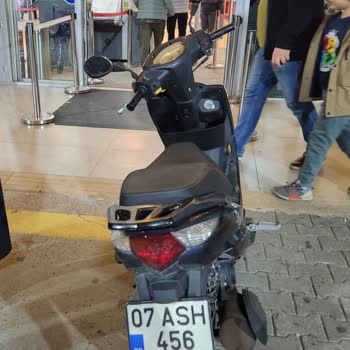 Alanyum AVM Ön Kapı Girişi