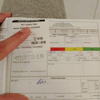 Isparta Şehir Hastanesi Muayene Olmadan Hastayı Evine Yollamak