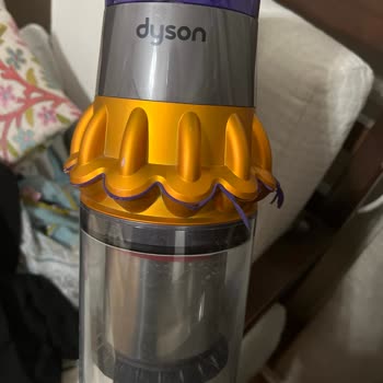 Dyson V15 Mor Sünger Kopma