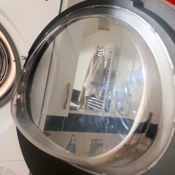 Beko Kurutma Makinesi Kapağında Çizik