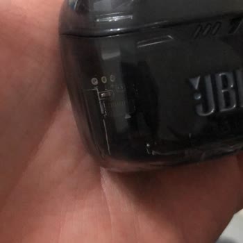 JBL Tune Flex Sağ Kulaklıktan Az Ses Geliyor