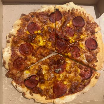 Yenemeyecek Pizzayı Yapmaya Başaran Pizza Hut