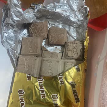 Ülker Sütlü Çikolata Kurbanı
