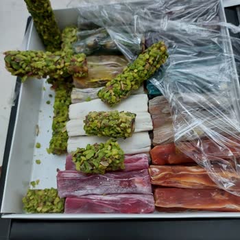 OKKA Kuruyemiş & Lokum Ürününde Kurt Çıkması