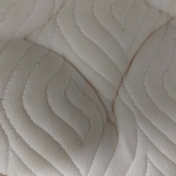 Bambi Yatak Hiçbir Şekilde Temizlenmiyor